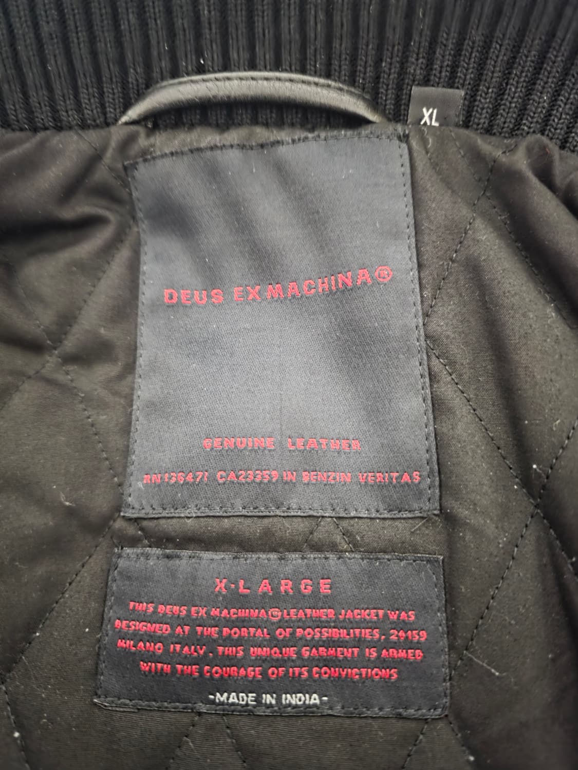 데우스ex마키나 소가죽 바시티자켓 상품이미지3