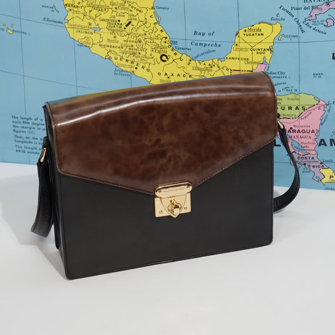 발렌티노 가라바니 빈티지 레더 백 상품이미지2