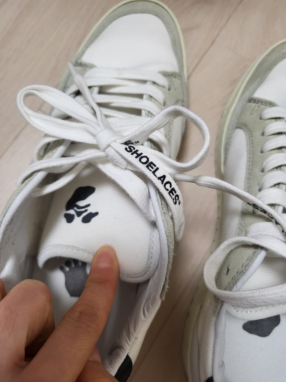 오프화이트 스니커즈 240 상품이미지7