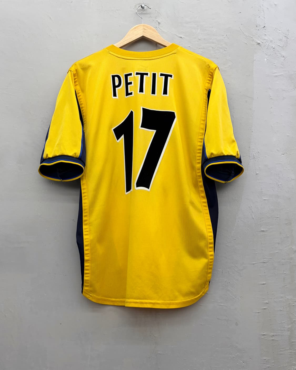 나이키 99-01 아스날 어웨이 No.17 에마뉘엘 프티 상품이미지1