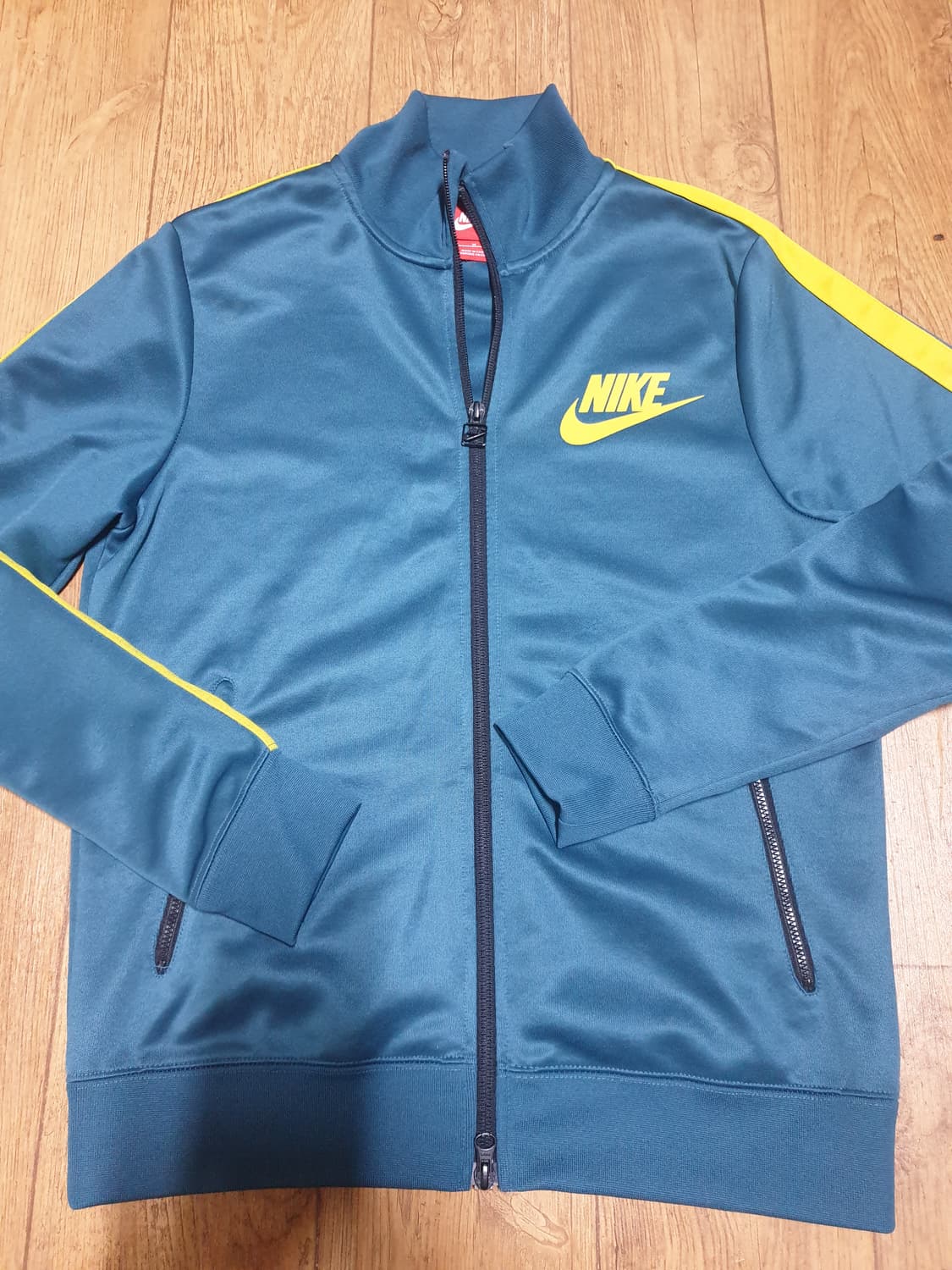 1027 나이키 운동복 집업 95 사이즈입니다 상품이미지2