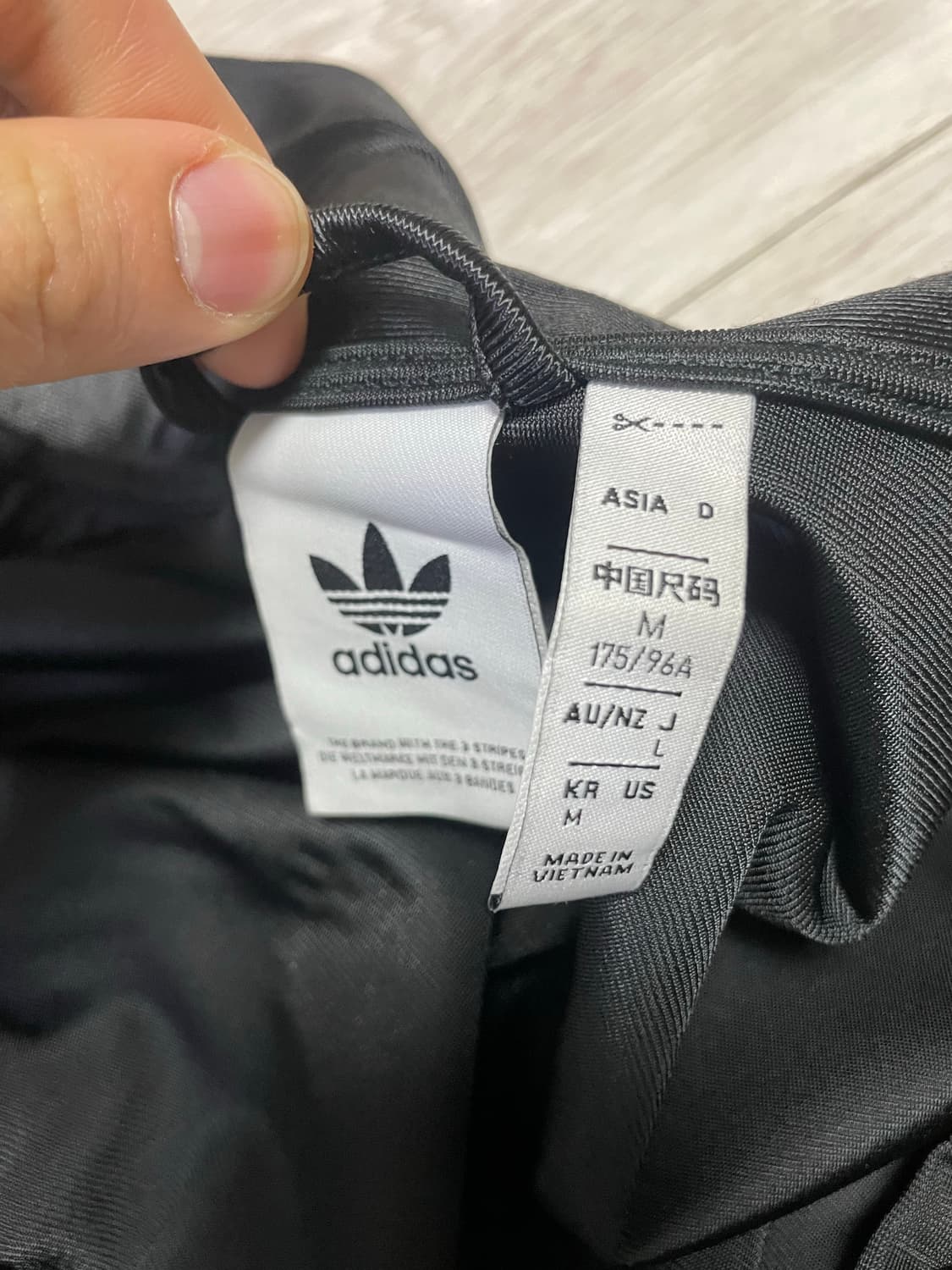 아디다스 Q3 오버사이즈 트랙탑 블랙 - KR 사이즈 상품이미지5