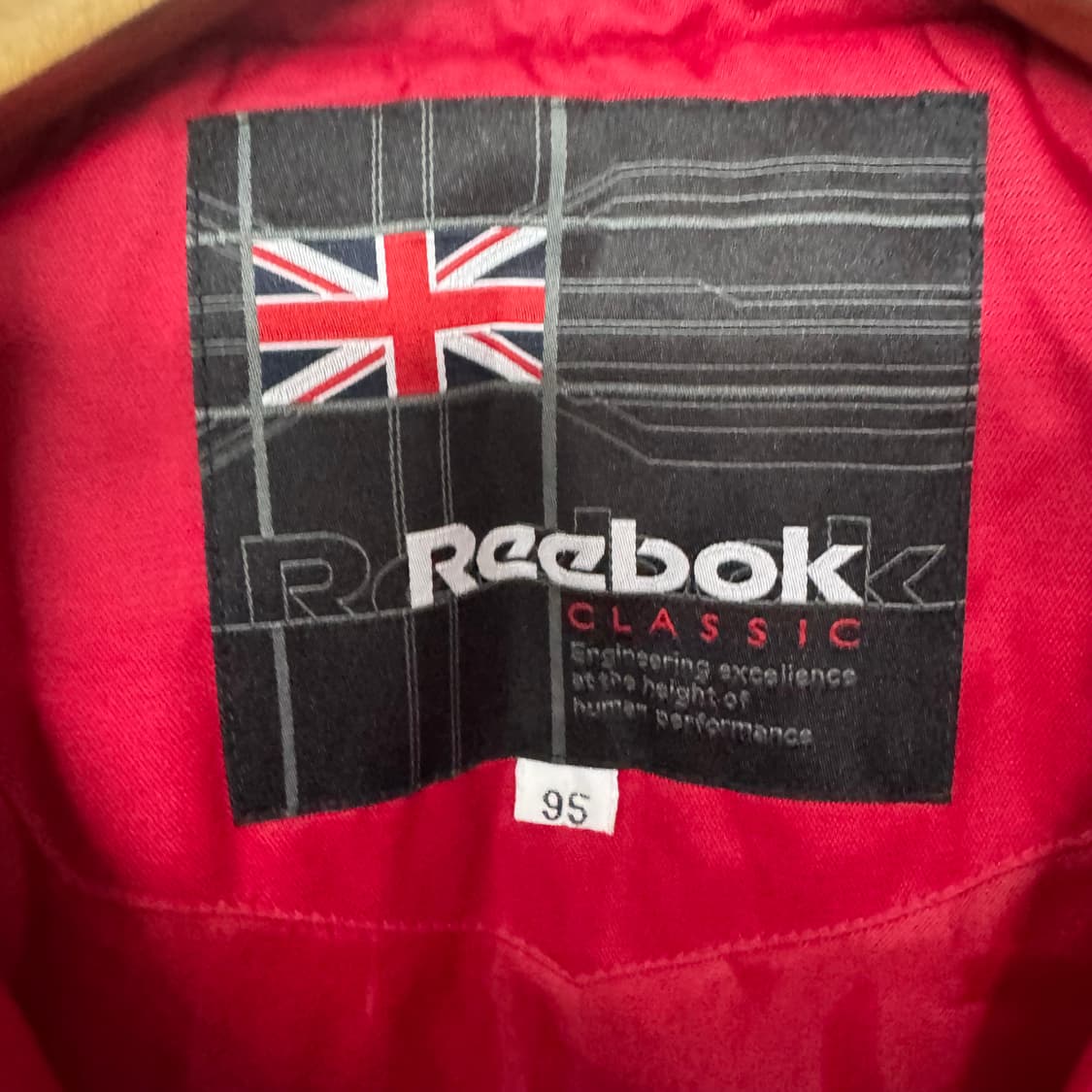 리복 울프죠 후드 숏점퍼 상품이미지3