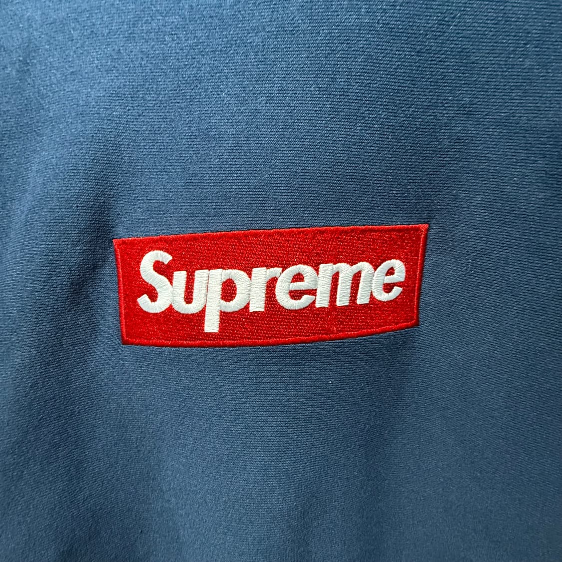 슈프림 24fw 박스 로고 후드티 상품이미지3