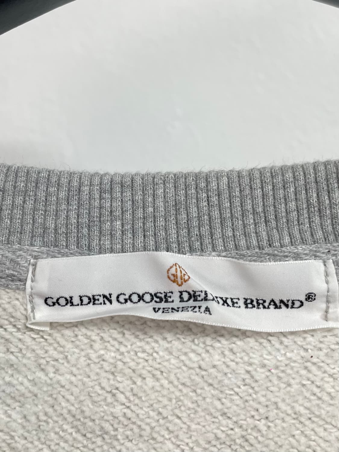 골든구스 우먼스 유니버시티 맨투맨 (on.369) 상품이미지4