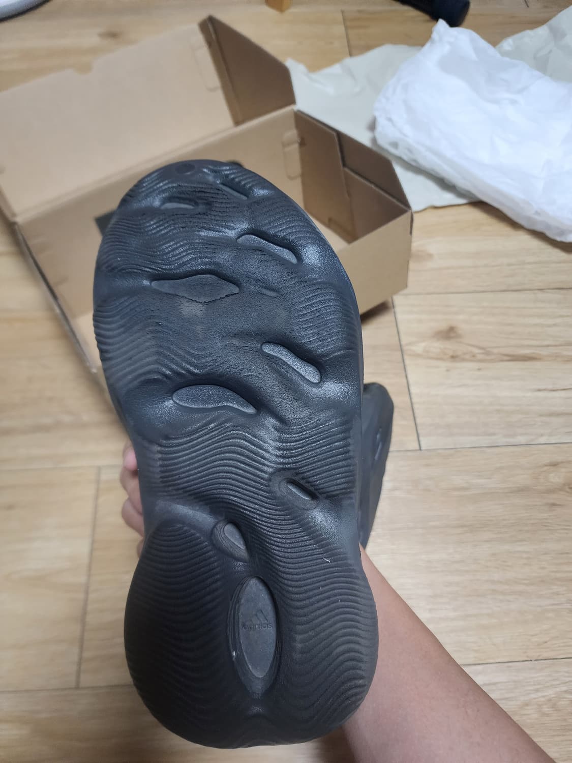 아디다스 이지 폼 러너 카본 275 상품이미지6