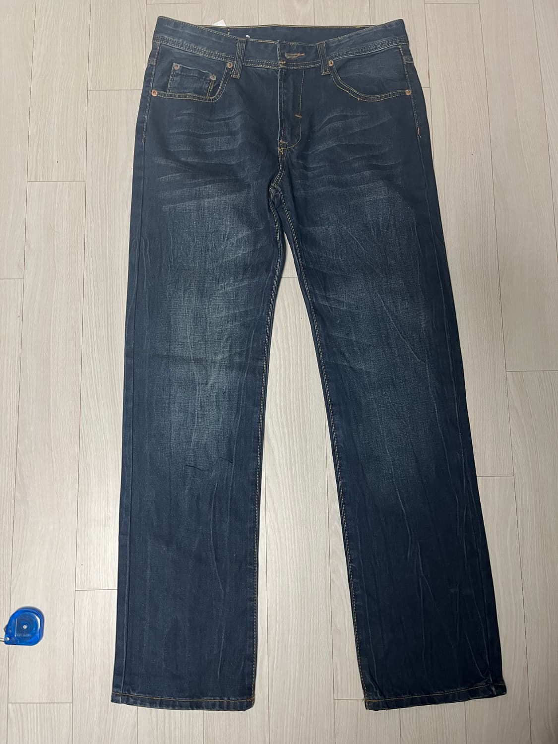 리바이스 다크워싱 레귤러 일자 데님 (32-33 / 총장 109) 상품이미지3