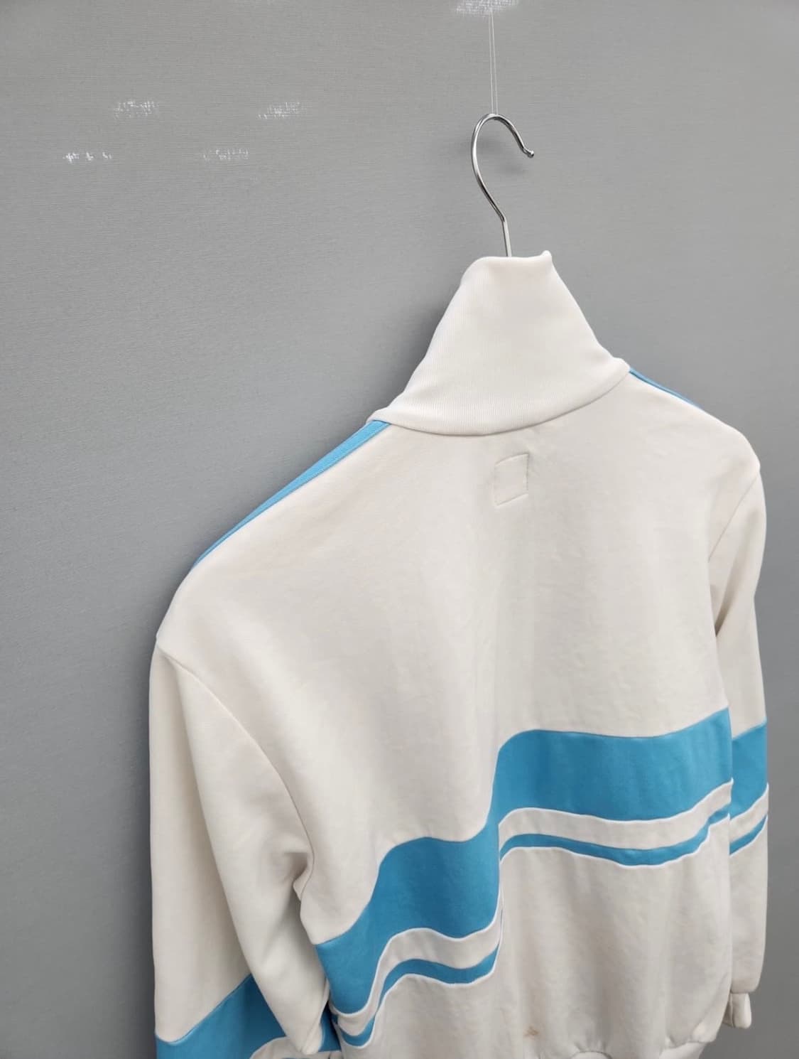 아디다스 올림피크 드마르세유 트랙탑 상의 화이트 색상 상품이미지6