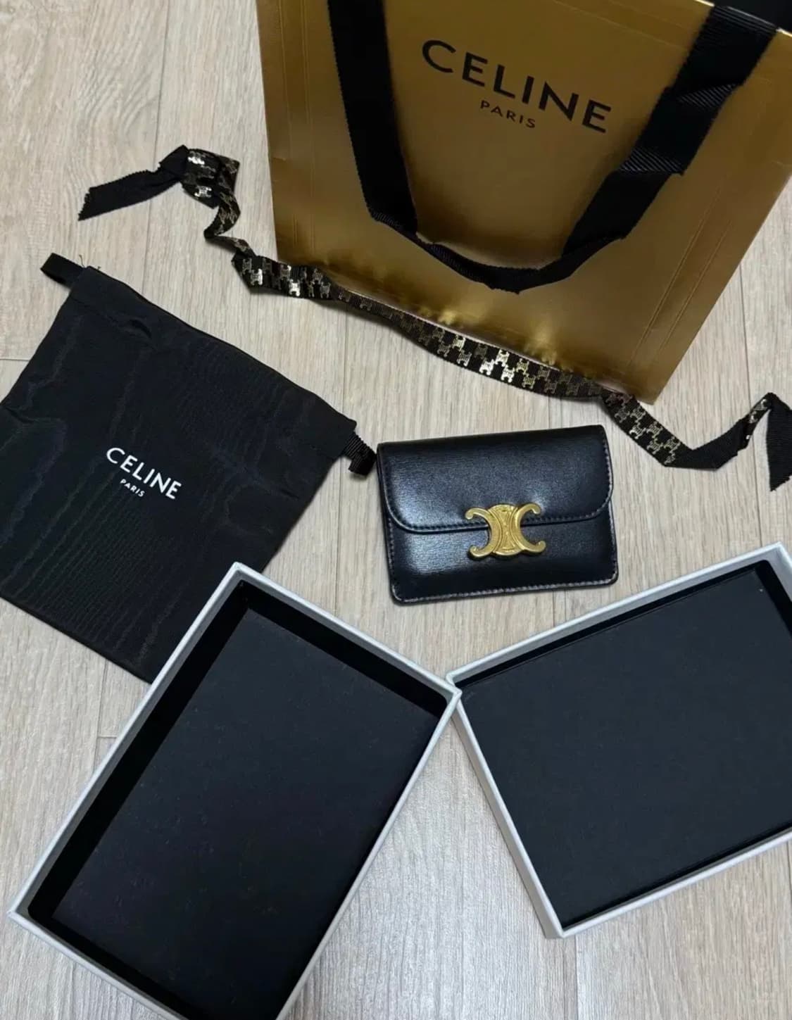 셀린느 트리옹프 카드지갑 상품이미지4