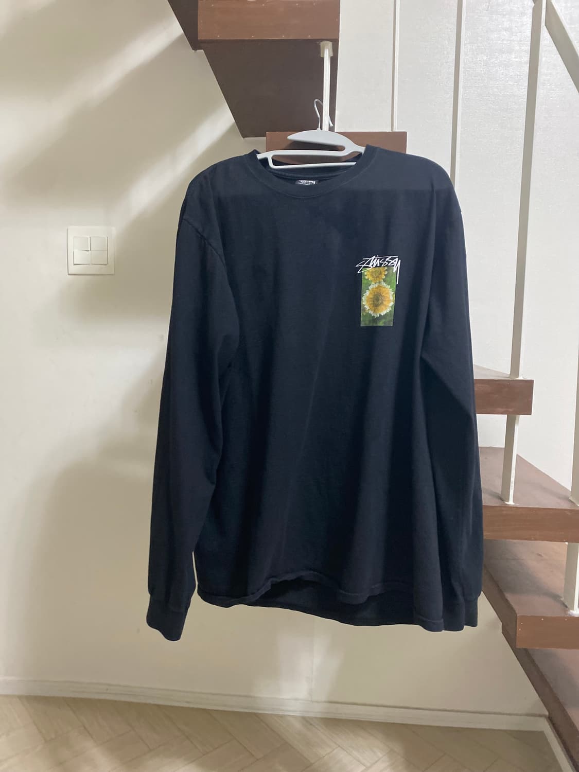 스투시 플라워 롱슬리브 상품이미지1