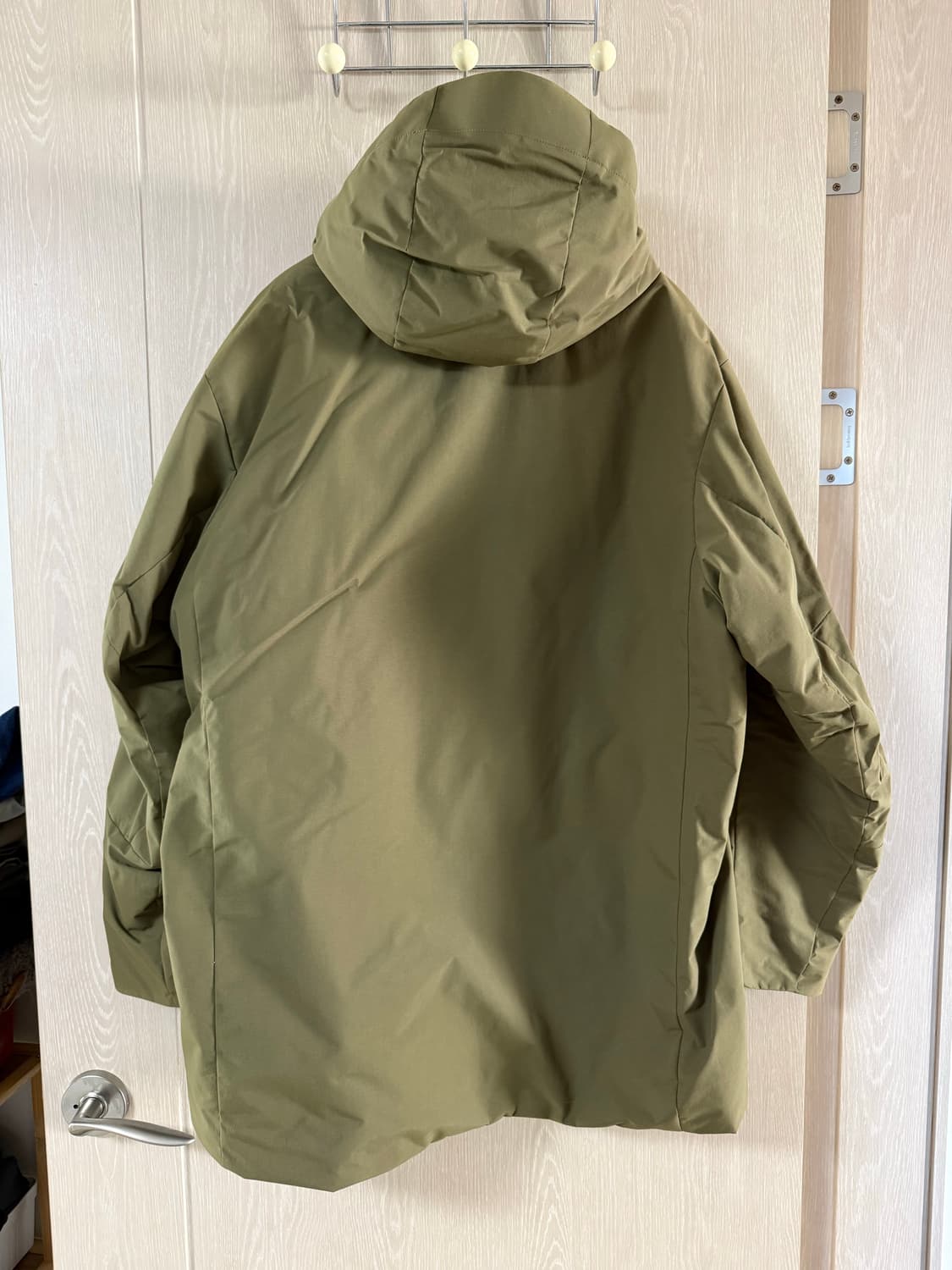 유니클로 심리스 다운파카 올리브 XXL 상품이미지2