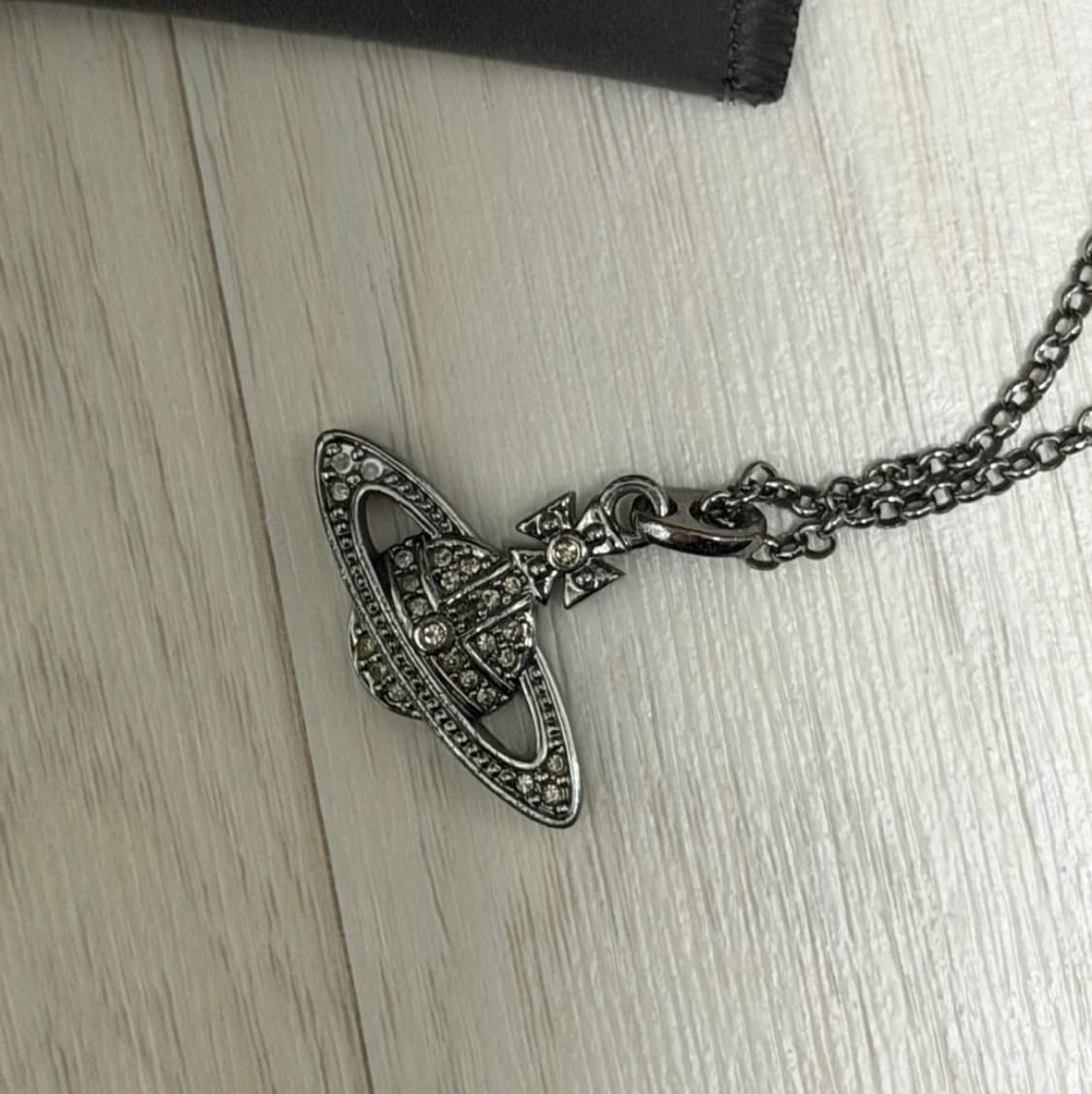 비비안웨스트우드 목걸이 orb 펜던트 상품이미지2