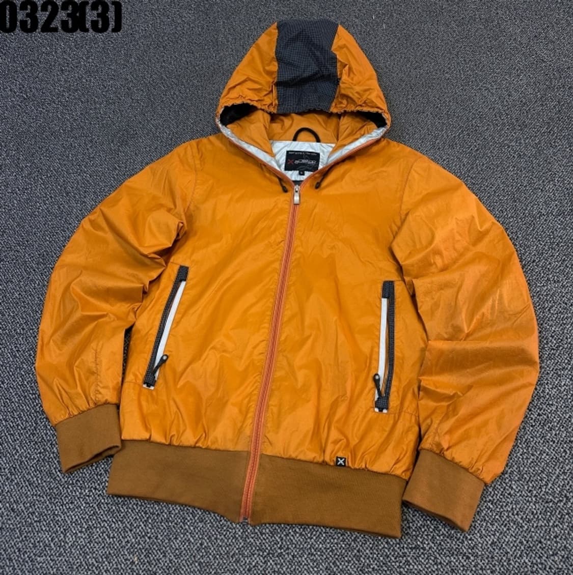 몬츄라 바람막이 자켓 상품이미지1