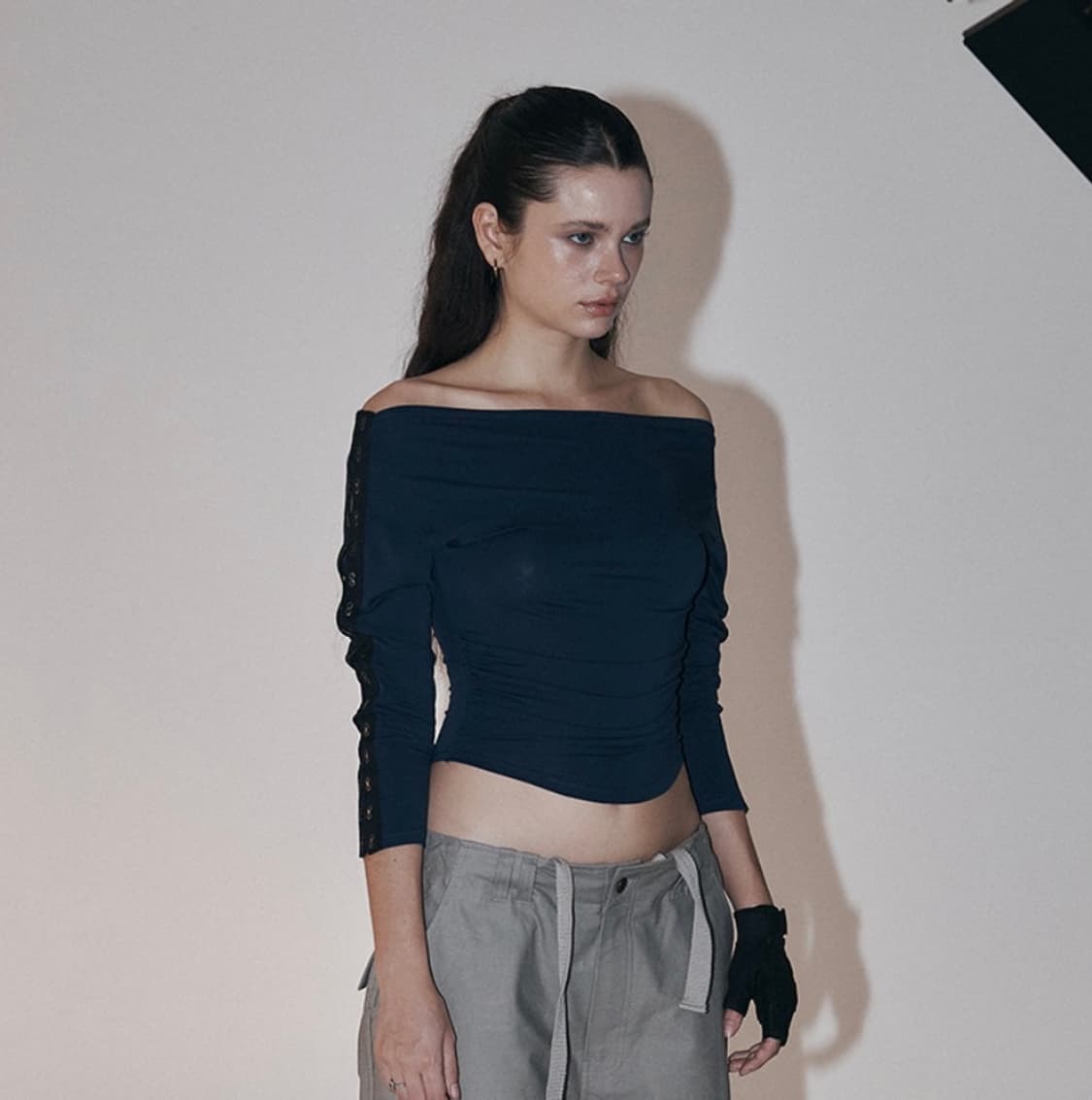 렉시 후크 셔링탑 Lexi Hooked Shirring top 상품이미지2