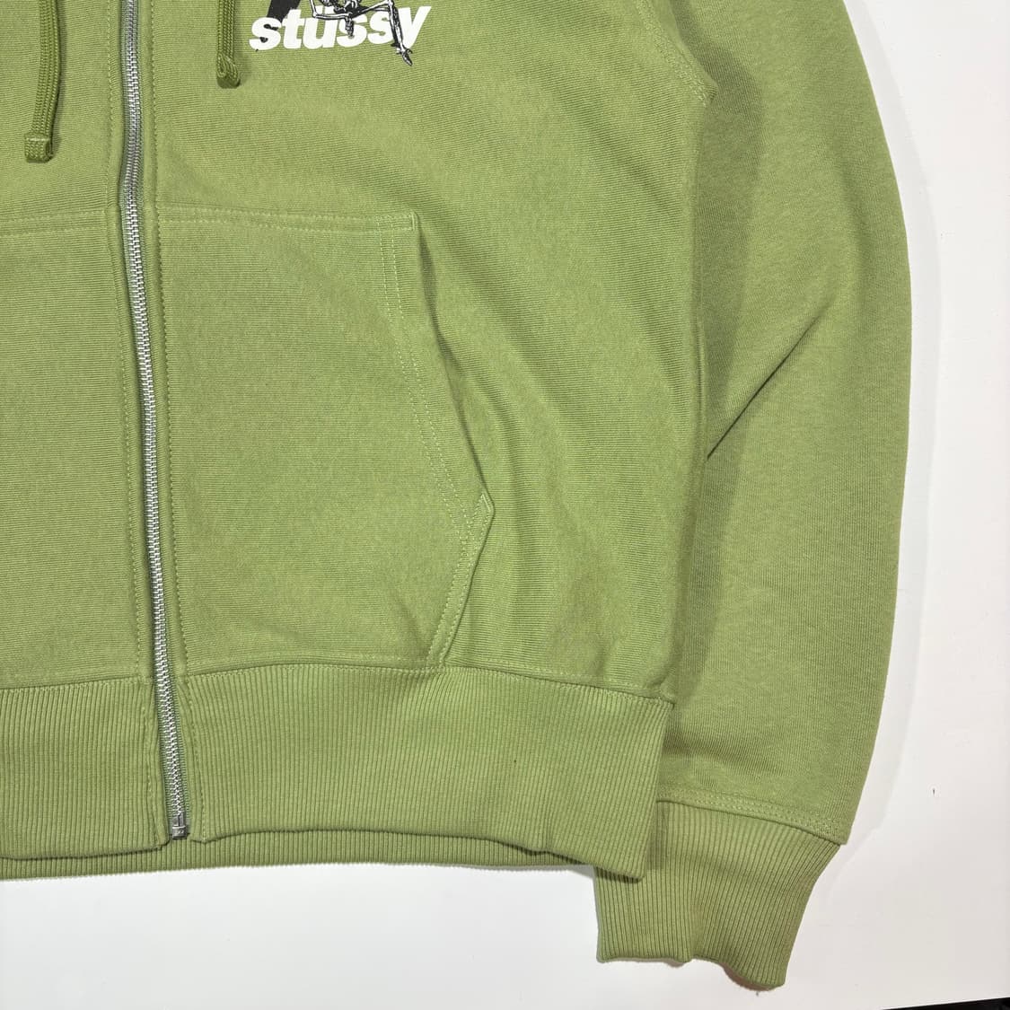 스투시 스켈레톤 8볼 그래픽 후드집업 상품이미지5