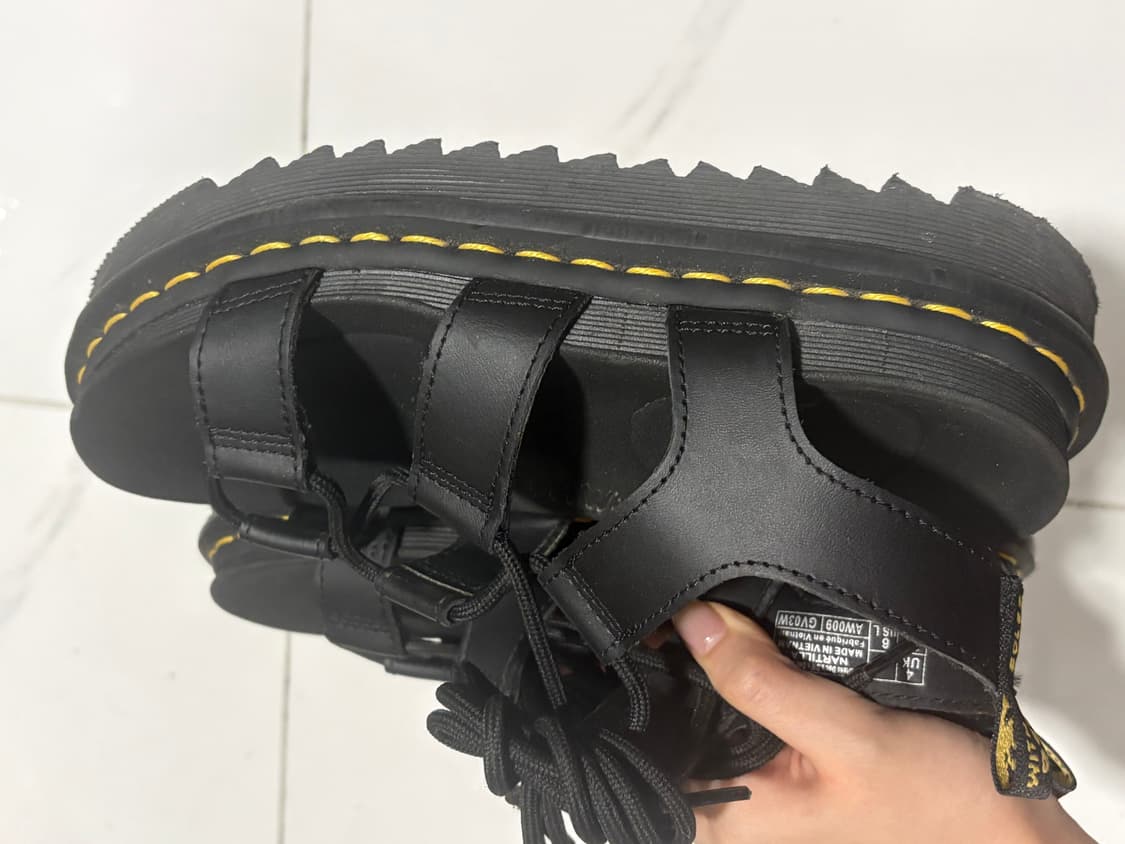 닥터마틴 나틸라 블랙 UK4 상품이미지3