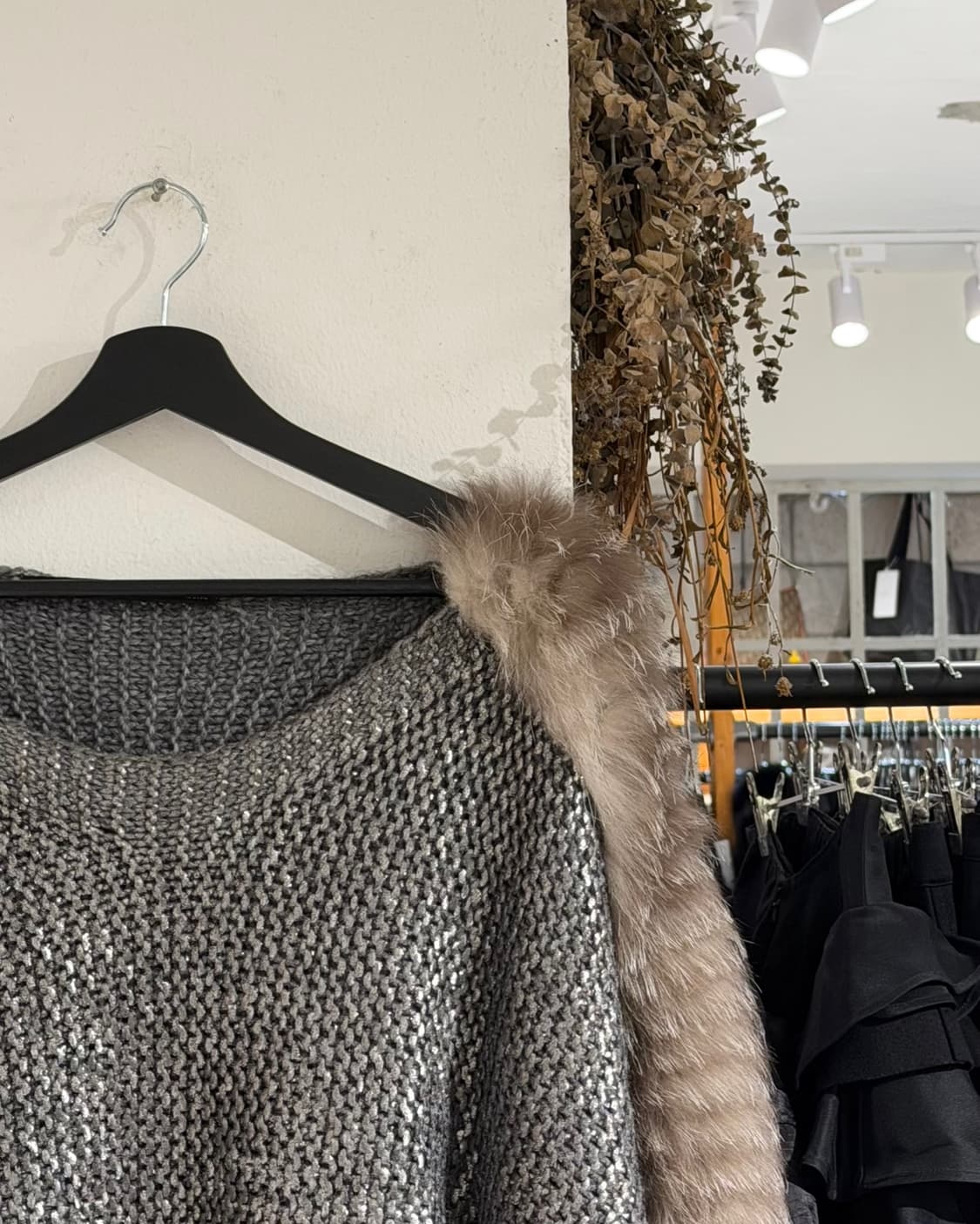 마시모 아르디조네 실버 메탈릭 니트 퍼 트리밍 판초 상품이미지3