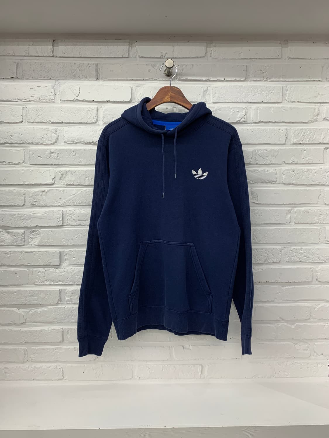 아디다스 후드티 네이비 상품이미지1