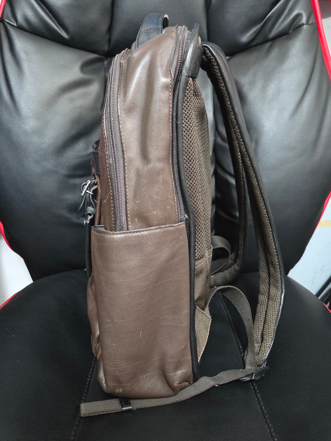 (정품) [투미] 클레이톤 가죽 백팩 | 00002 상품이미지4