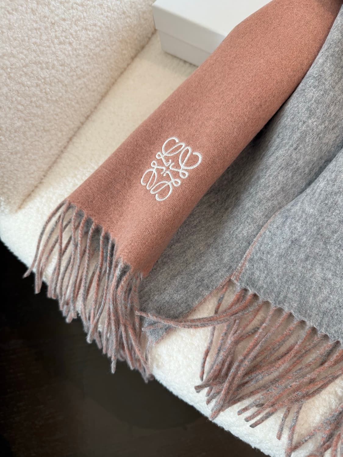 버버리 양면 머플러 램스울 100% 추동 단품
 상품이미지5