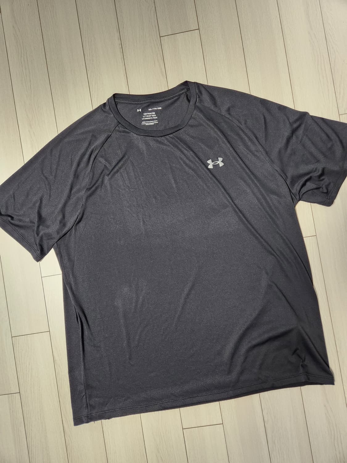 새상품급)언더아머 테크 2.0 기능성 반팔티 1326413-001 사이즈 상품이미지2