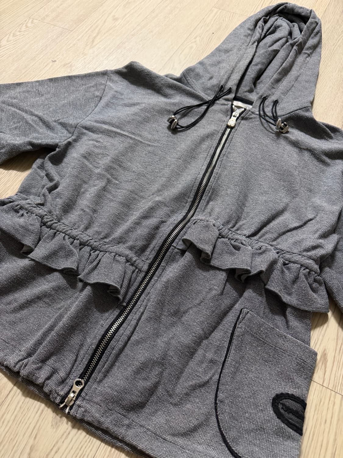 타입서비스 Ruffled Comfy Zip Hoodie [Gray] 상품이미지2