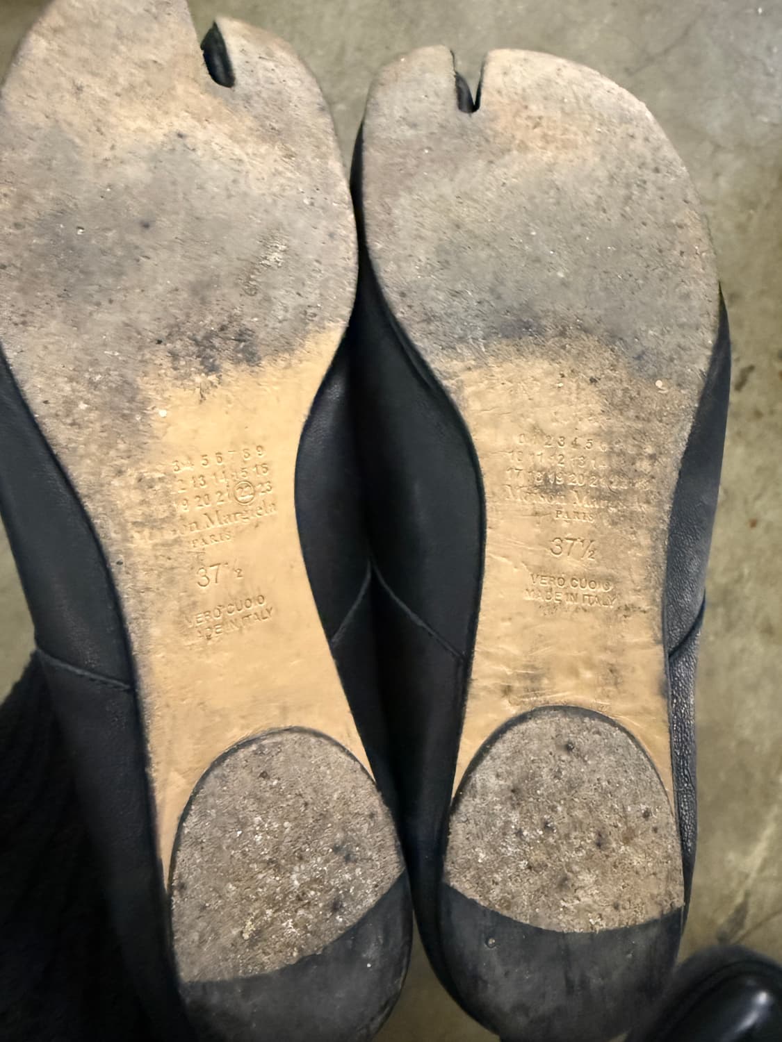 메종 마르지엘라 정품  발레리나 타비 플랫슈즈 블랙 37.5 상품이미지4
