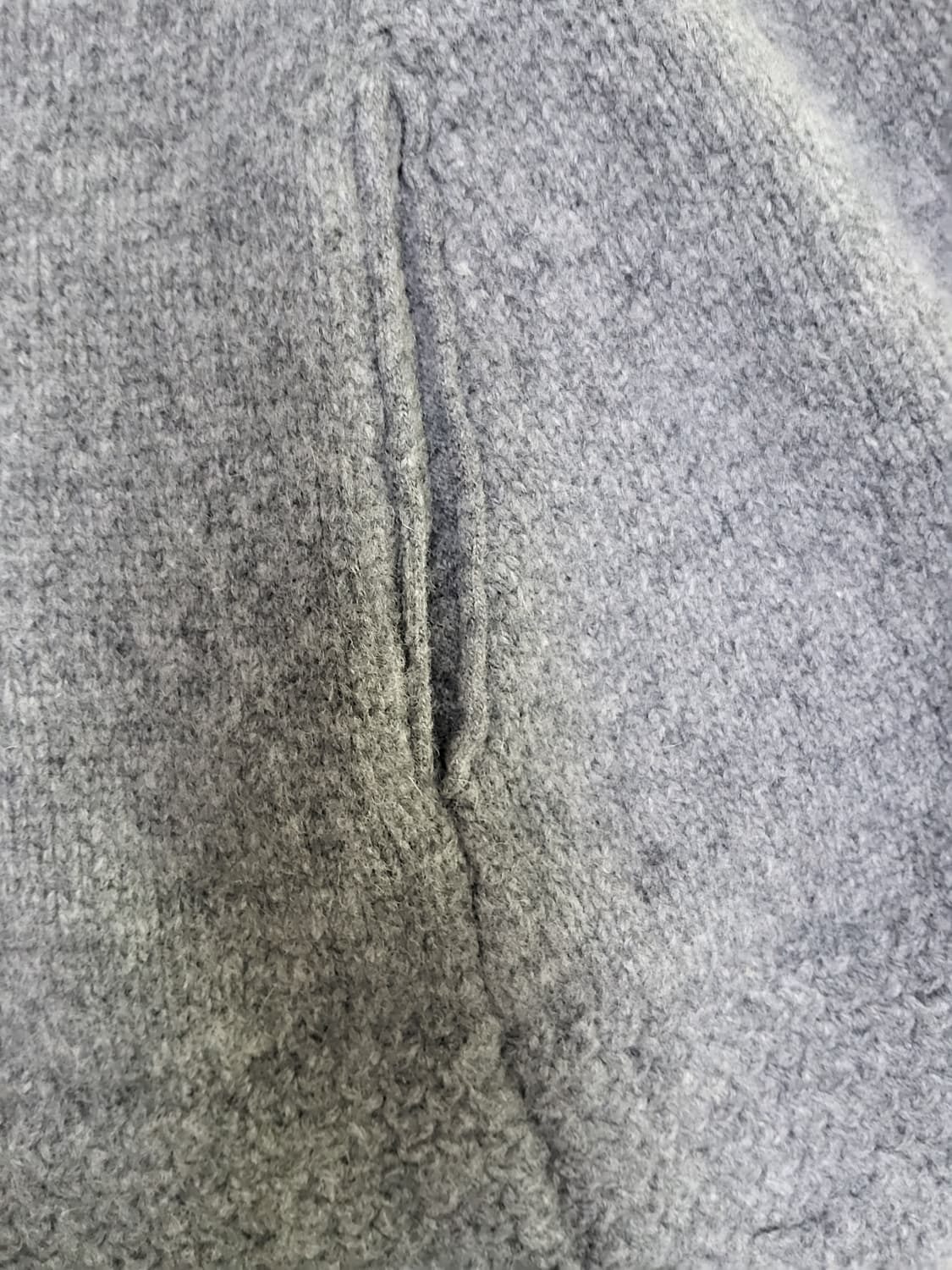 써스데이 아일랜드 터틀넥 망토 케이프 니트 상품이미지4