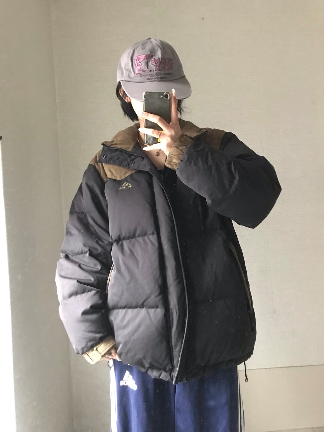 아디다스 00s 블랙 브라운 패딩 상품이미지4