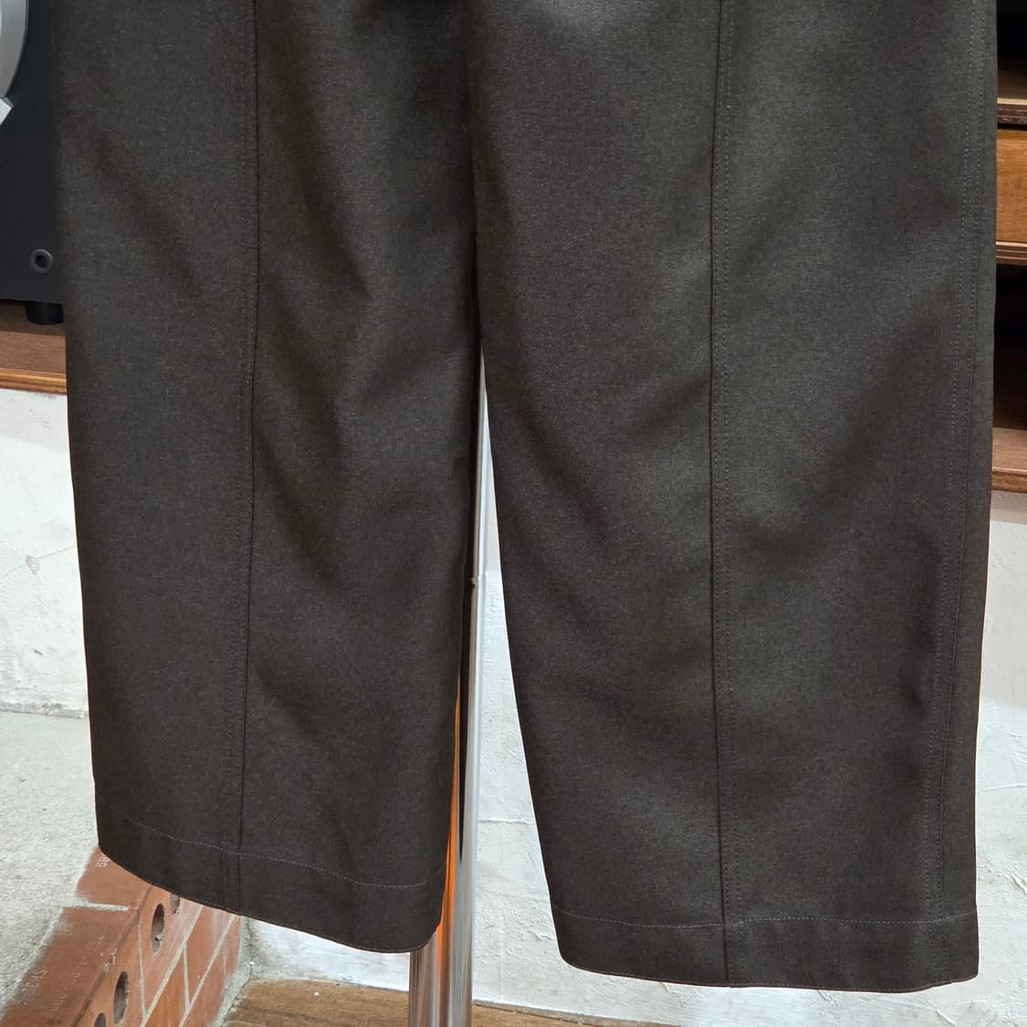 인사일런스 브라운 핀턱 와이드 슬랙스 상품이미지8