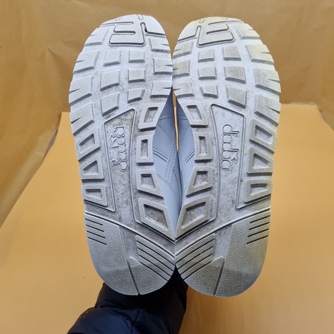 디아도라 N.92 남성운동화270  상품이미지3