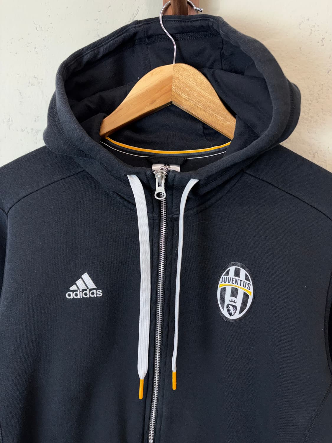 아디다스 빈티지 유벤투스 삼선 후드집업 블랙 상품이미지6