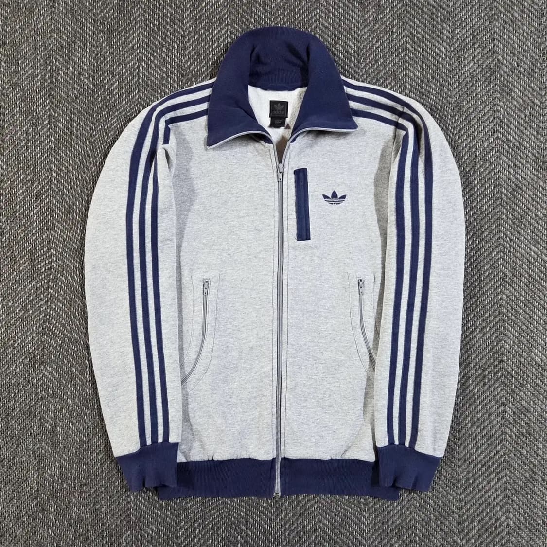 (새일 끝)아디다스00s 파이어버드 코튼 기모 네이비 그레이 트랙탑 져지 상품이미지1
