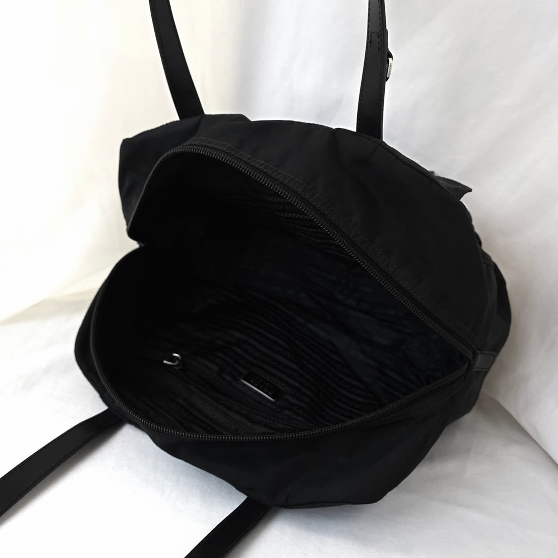 [정품 PRADA] 프라다 투포켓 나일론 토트백 볼링백 상품이미지7