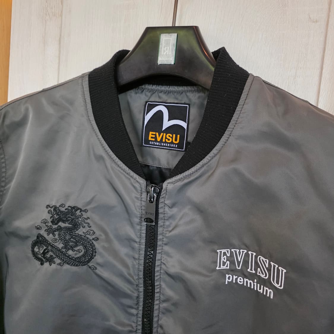 에비수 용 자수 봄버 자켓 그레이 (110) 상품이미지2