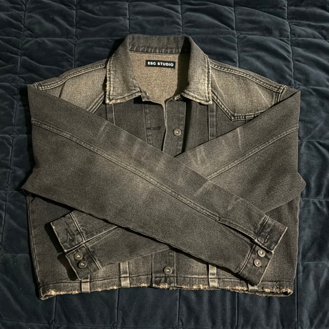 wrinkled washing denim crop jacket(black 상품이미지1