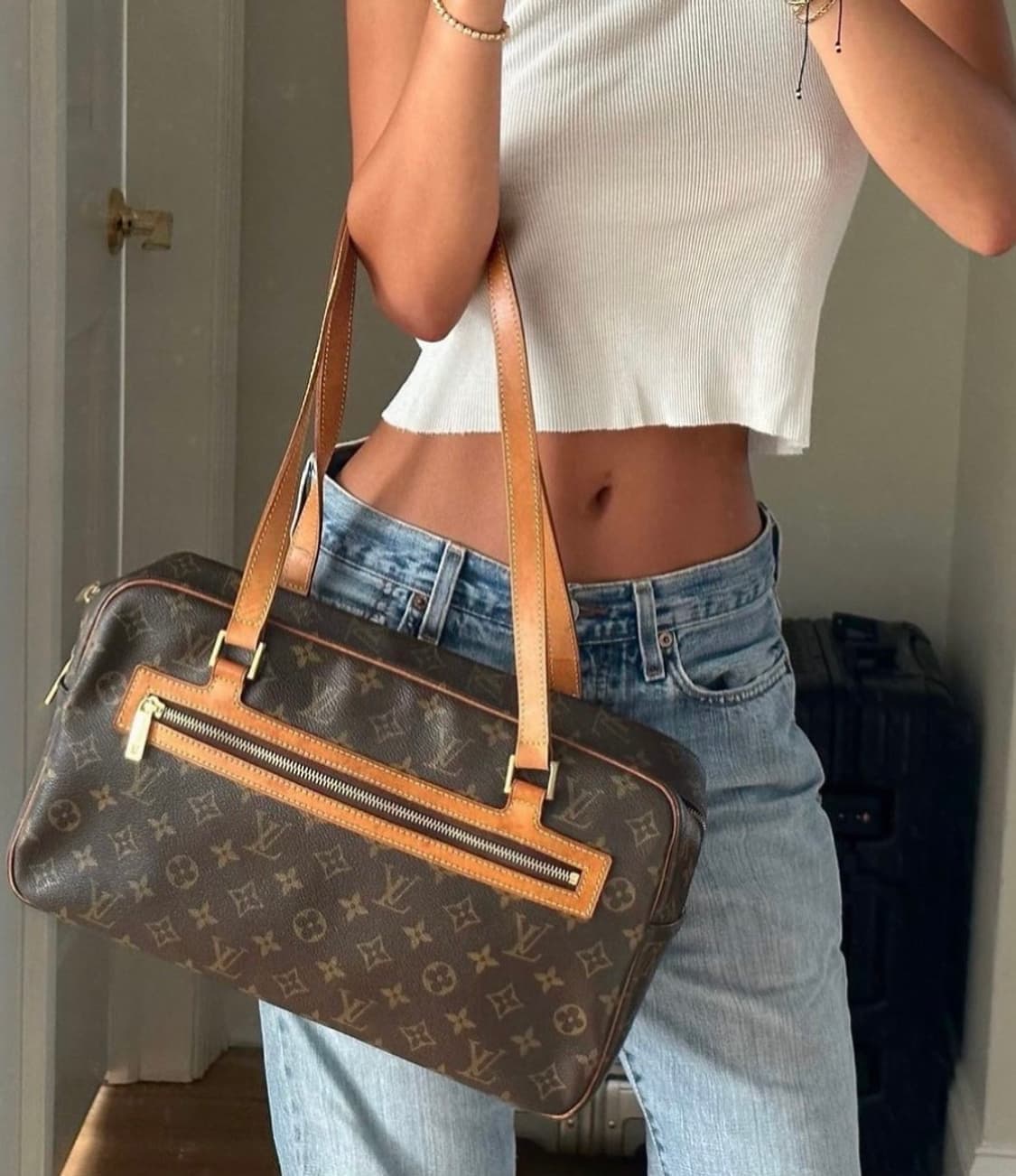 루이비통 모노그램 시테 GM 숄더백 상품이미지1