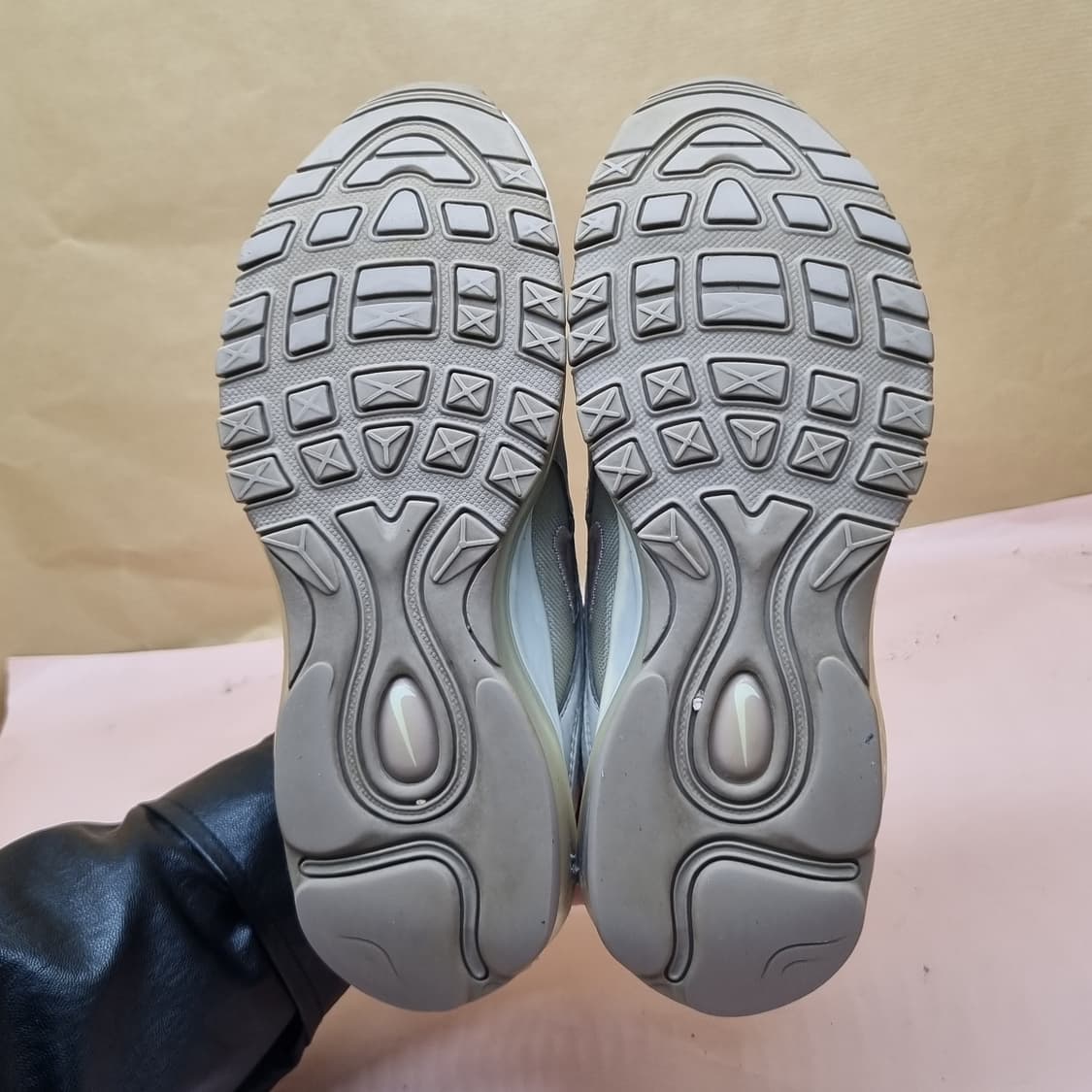 나이키 에어맥스97 여성운동화235 상품이미지3