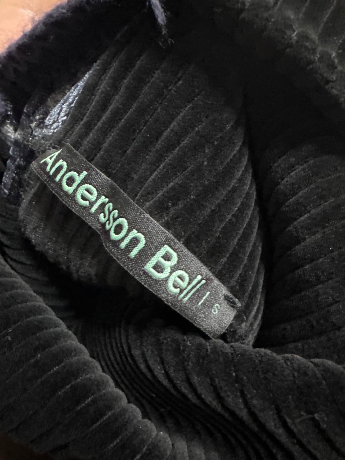 앤더슨 벨 넥 폴라 s 상품이미지2