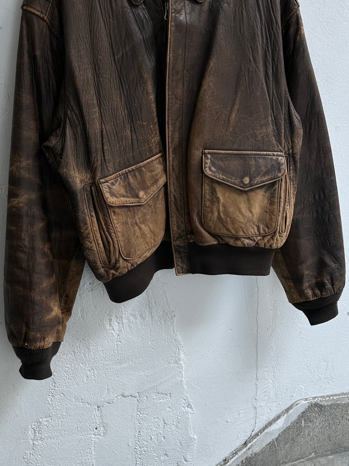 90's 하드에이징 아비렉스 A2 레더 봄버 자켓 상품이미지7