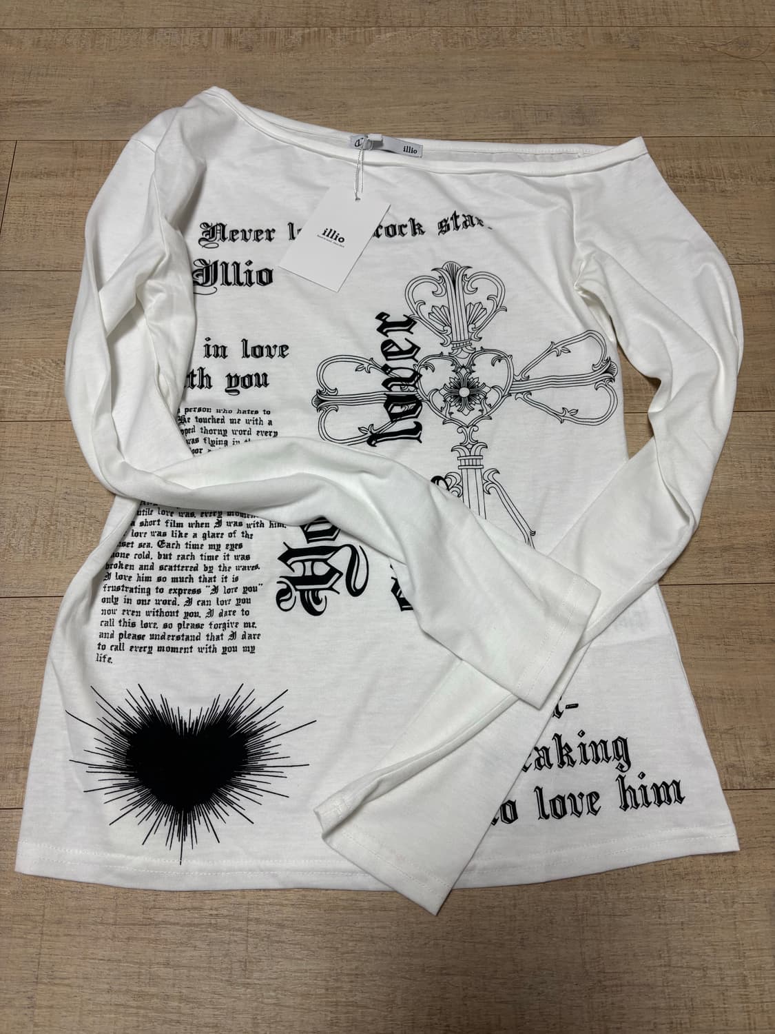 일리오 White lover one shoulder long sleeve 상품이미지2
