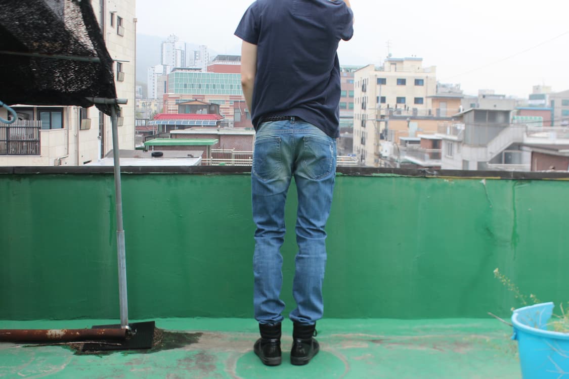 Diesel Thavar Slim Denim Pants 상품이미지3