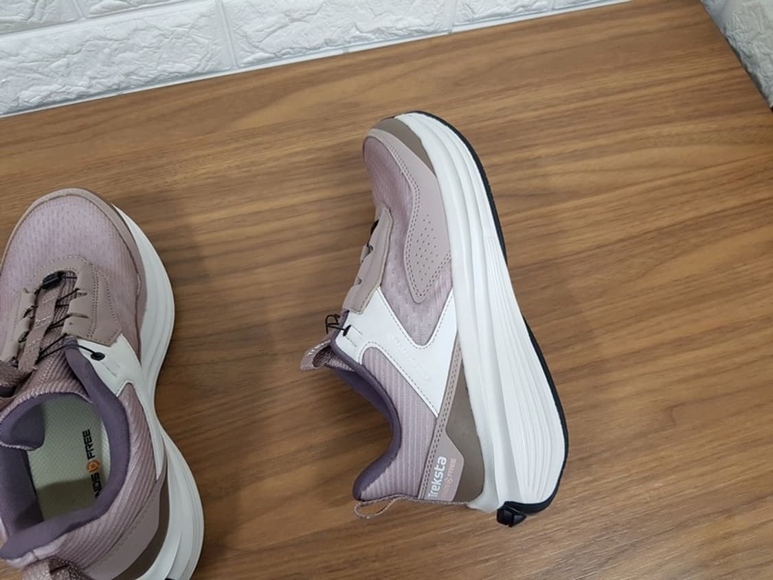 트렉스타 트레킹화 235 (핸즈프리 컴포트 등산화) 상품이미지7