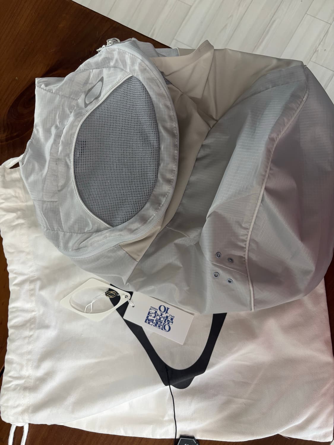 미스치프 백팩 라이트 그레이 상품이미지1