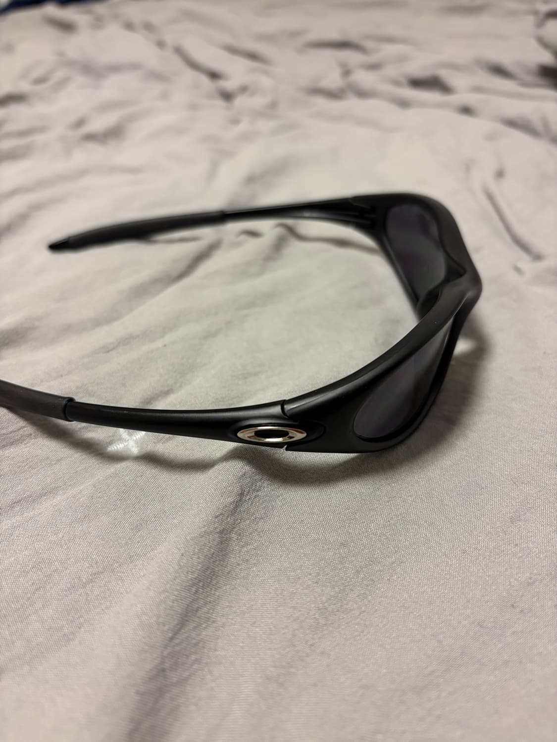 오클리 미뉴트 1.0 매트블랙 (상태 최상, 하드케이스) 상품이미지4