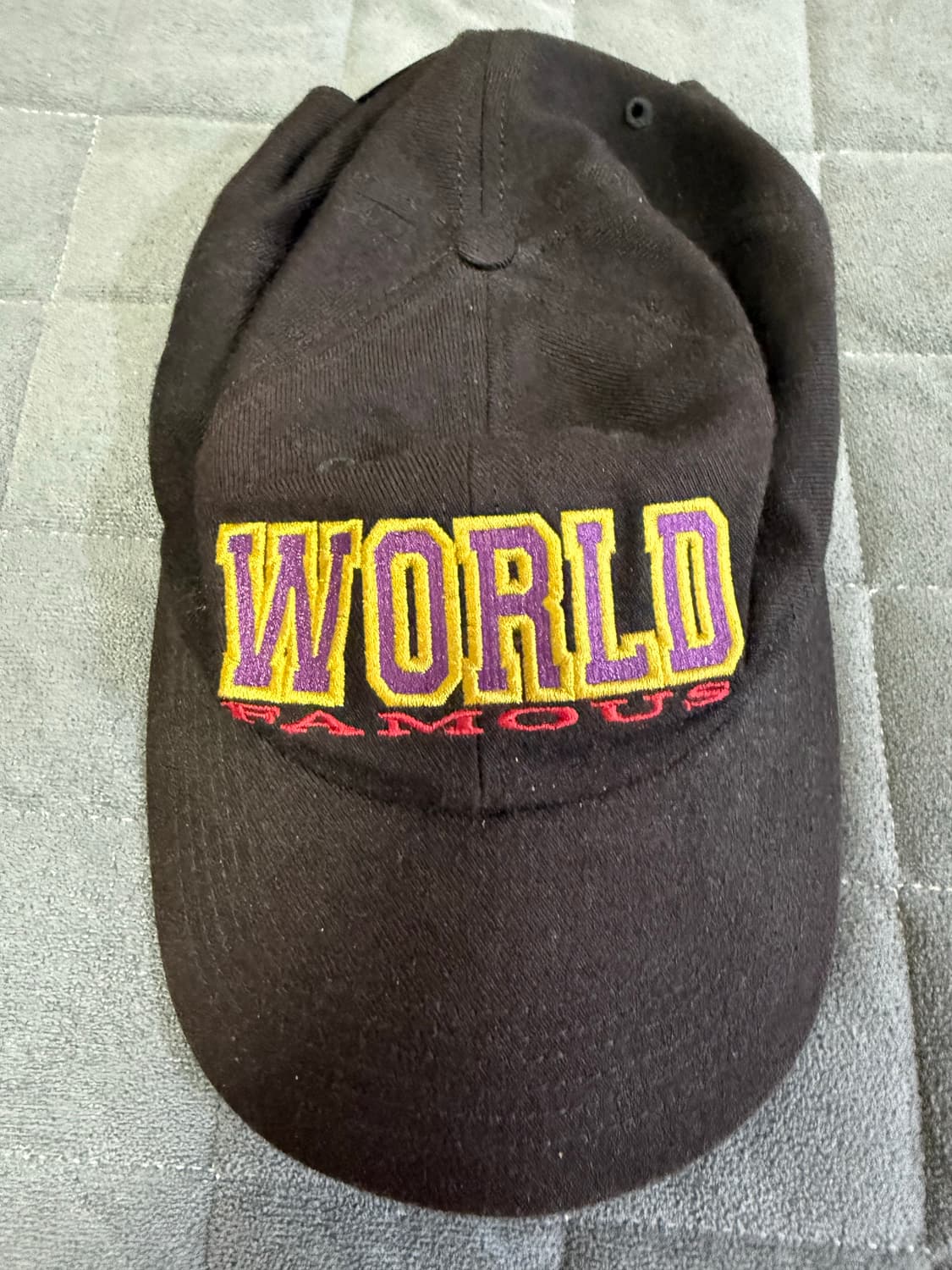 슈프림 월드 페이머(world famous) 모자 상품이미지1