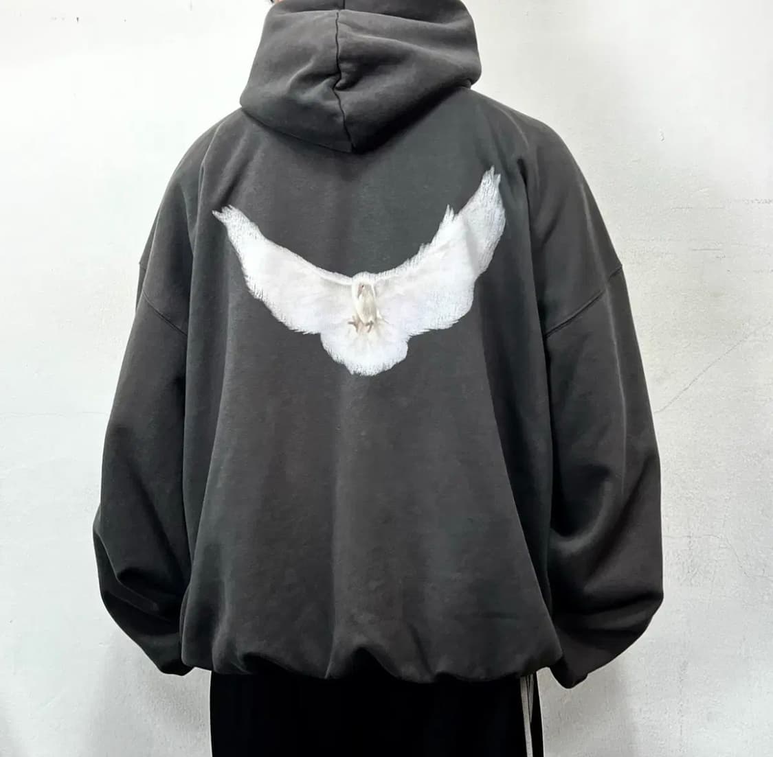 이지갭 엔지니어드 바이 발렌시아가 도브 후드 상품이미지2