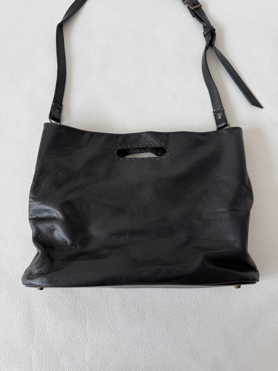 유르트(YURT) 레더 토트 크로스백 상품이미지2