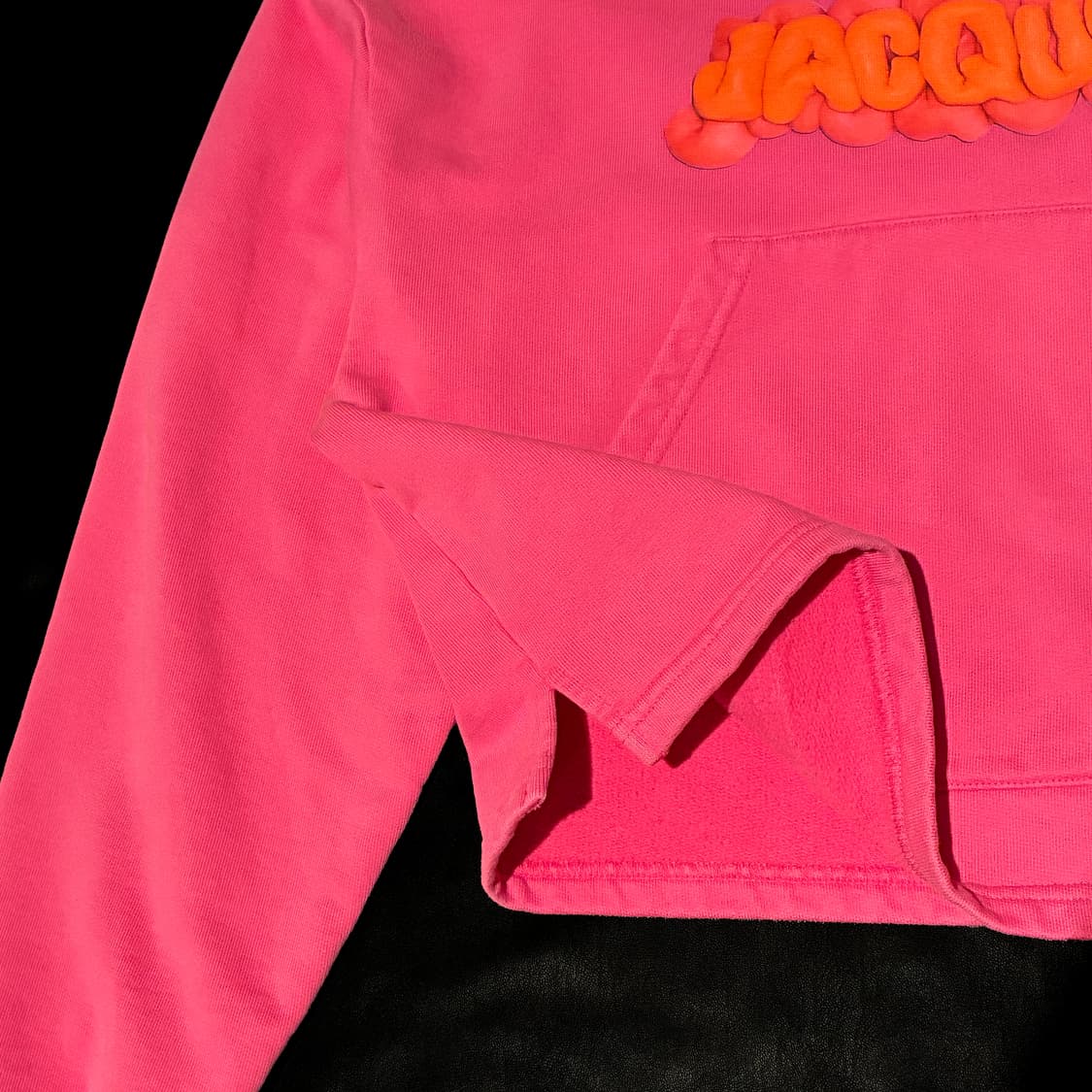자크뮈스 모델러 클레이 로고 핑크 크롭 후드탑 상품이미지4