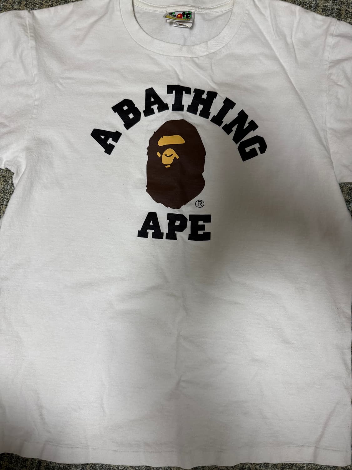 베이프 컬리지 티셔츠 화이트 상품이미지1